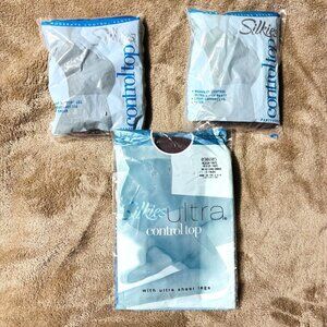 Silkies Pantyhose Medium Taupe Lot 3 Control Top NOS